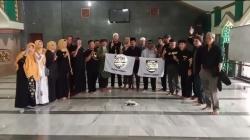 Heboh Kader Bentangkan Bendera Partai di Masjid Raya At-Taqwa Cirebon, DKM Keberatan<