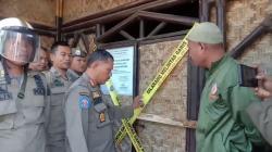 Pascacekcok Bupati dengan Warga, Warem di Pangandaran Disegel Palang Kayu