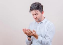 Doa Menghilangkan Pikiran Kotor, Arab, Latin dan Artinya