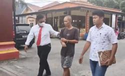 Balita yang Tewas Tergantung di Pohon Cokelat Ternyata Dibunuh Paman