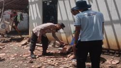 Angin Puting Beliung Terjang Permukiman di Karawang, 14 Rumah Rusak<