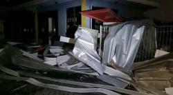 Puting Beliung Terjang Gresik, Ratusan Rumah hingga SPBU Porak-poranda