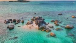 Pulau Batu Berlayar, Pesona Keindahan Wisata Bahari di Belitung<