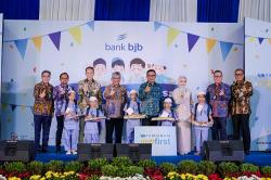 Diikuti 250 Anak, bank bjb Gelar Khitanan Massal