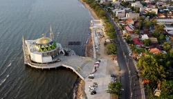 Masjid Terapung di Pantai Mattirotasi Pare-Pare