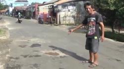 Brutal, Geng Motor Setrum dan Bacok Pemuda di Purwakarta hingga Tewas<