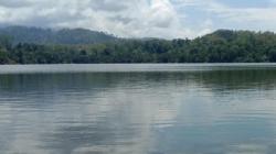 Danau Tapala, Tempat Wisata Andalan di Seram Bagian Barat Maluku