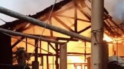 Rumah Permanen di Cisurupan Garut Ludes Terbakar, Sumber Api dari Dapur<