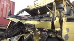 Truk Rongsokan Tabrak Truk Gandeng di Jombang hingga Hancur, Diduga Sopir Ngantuk