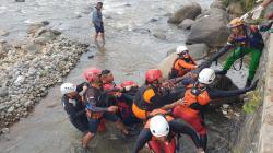 Pelajar yang Hilang Terseret Arus Bendungan Cikundul Cianjur Ditemukan Tewas<