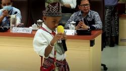 Viral Bocah Jenius dari Daerah Tertinggal di NTT, Juara I Kompetisi Matematika Dunia