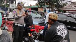 Tilang Elektronik Diterapkan di Cimahi, 150 Polantas Dibekali HP Khusus