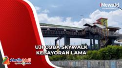 Uji Coba Skywalk Kebayoran Lama Masih Sepi