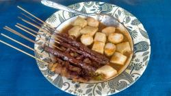 Kuliner Sate Gecek Khas Indramayu, Banyak Diburu Warga Keturunan Tionghoa<