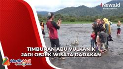 Wisata Dadakan, Warga Antusias Kunjungi Lahan Tertimbun Abu Vulkanik Kerinci
