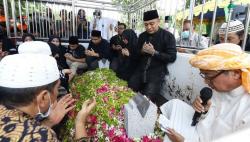 Wali Kota Surabaya Kenang Pesan Ayahanda Sebelum Meninggal: Jangan Salah Ambil Kebijakan