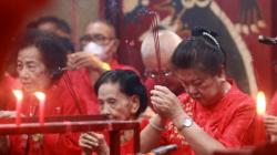 Ratusan Warga Keturunan Tionghoa di Gorontalo Rayakan Imlek 2574