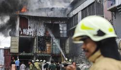 Gudang Fiber Optik di Plumpang Jakut Ludes Terbakar