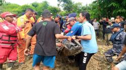 Remaja Hilang di Sungai Cipanundan Cirebon Ditemukan Meninggal, Korban Terseret 300 Meter<