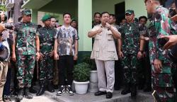 Prabowo Bareng Gibran Serahkan Motor dan Alat Komunikasi ke Babinsa di Solo