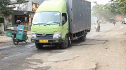 Jalan Blora-Purwodadi Rusak Parah Sepanjang 3,5 Kilometer