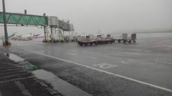 Jarak Pandang Hanya 150 Meter, Belum Ada Pesawat Mendarat di Bandara Samrat Manado