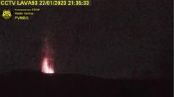 Gunung Anak Krakatau Erupsi Malam Ini, Masyarakat Diminta Jauhi Radius 5 Km dari Kawah