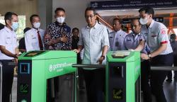Heru Budi Hartono Resmikan Skywalk Kebayoran