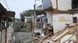 Viral Rumah Mewah di Cimahi Tiba-tiba Roboh, Warga Panik Teriak Takbir<