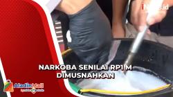 Pemusnahan Narkoba, Tukang Ojek Pemilik Sabu di Jambi Aduk Sendiri Sabu Senilai Hampir Rp1 Miliar