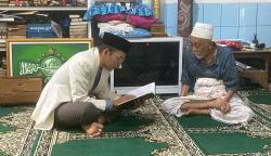 Foto-Foto Santunnya TGB Zainul Majdi saat Baca Kitab Hadis bersama Ulama Karismatik Banten