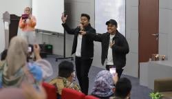 Gary Gany Meriahkan MNC Portal Goes to Campus