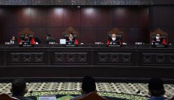 Tok! Pernikahan Beda Agama Ilegal di Indonesia