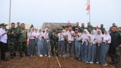 Peduli Pembentukan Karakter Generasi Penerus Bangsa, Pangdam Siliwangi Sambangi Sekolah<
