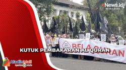 Massa Demonstrasi di Gedung Sate Bandung Kutuk Pembakaran Al Quran di Swedia