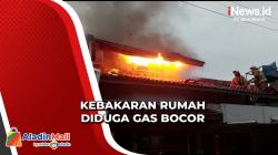 Kebakaran 2 Lantai di Tomang, Petugas Damkar Sempat Kesulitan