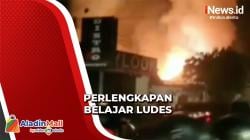 Kebakaran Hebat Landa Gedung Bimbel Ganesha di Tulungagung