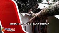Pohon Tumbang Timpa Rumah hingga Hancur di Tana Toraja