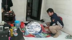 3 Hari Tak Keluar Rumah, Pria Tua di Cisarua KBB Tewas Membusuk<
