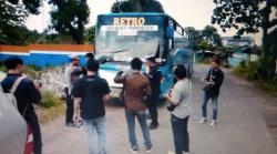  Viral Bus Ugal-ugalan Nyaris Tabrak Pemotor di Banyumas, Sopir Ditangkap Polisi