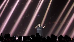 Penampilan Memukau Rosalina saat Spektakuler Show Indonesian Idol