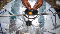 Mahasiswa ITB Ciptakan Kompor Tenaga Surya, Memasak dengan Pantulan Sinar Matahari<