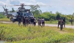 Prajurit TNI-Polri Selamatkan 15 Warga yang Disandera Teroris di Papua Pegunungan
