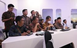 Bupati Kaur Lakukan Kunjungan ke Ruang Command Center Pemkab Sumedang