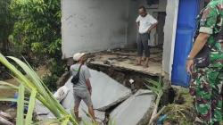 Tergerus Luapan Drainase, 3 Kios dan 1 Rumah di Kediri Ambles