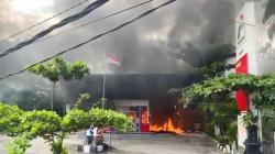 SPBU di Pulau Ceningan Terbakar, Ada Ledakan<