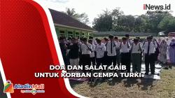 Puluhan Siswa dan Guru di Lebak Salat Gaib dan Mendoakan Korban Gempa Turki-Suriah