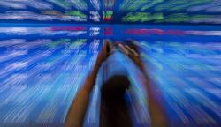 Sambut Data Neraca Dagang dan Suku Bunga BI, IHSG Diprediksi Melemah Pekan Depan