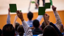 Ciri-ciri Negara yang Pemerintahannya Menganut Paham Demokrasi<