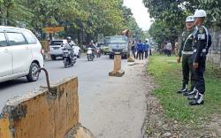 Pegawai Honorer Tewas Lakalantas, Dishub Palembang Pasang Beton di Sekitar TKP